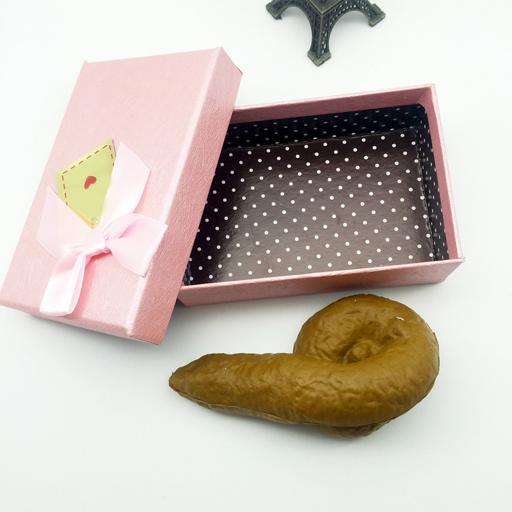 Accesorio de broma con forma d - Fake Poop Gag Gift reseña y precio